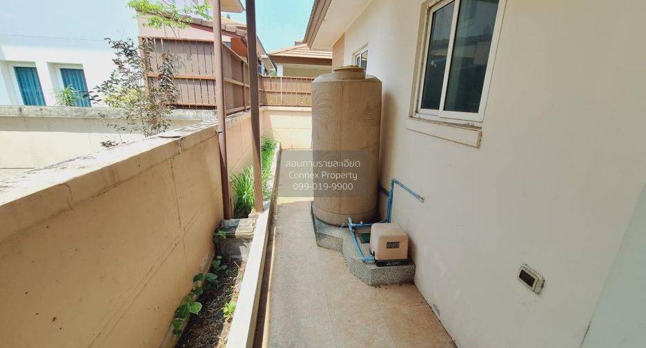 For sale 3 bedrooms house in Si Racha, Chonburi