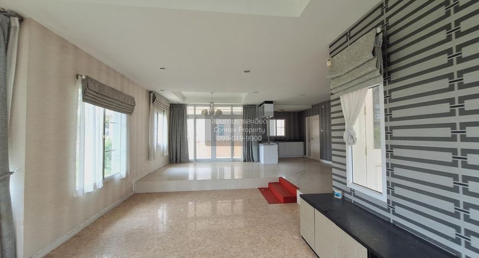 For sale 3 bedrooms house in Si Racha, Chonburi