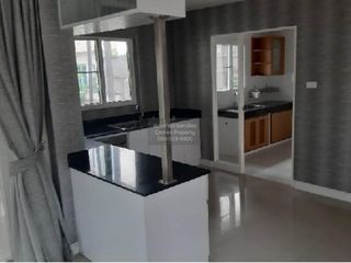 出售 3 卧室 独立屋 在 Si Racha, Chon Buri