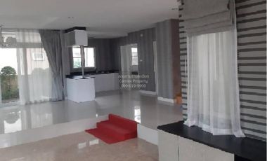 For sale 3 bedrooms house in Si Racha, Chonburi