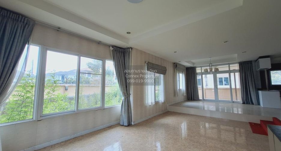 For sale 3 bedrooms house in Si Racha, Chonburi