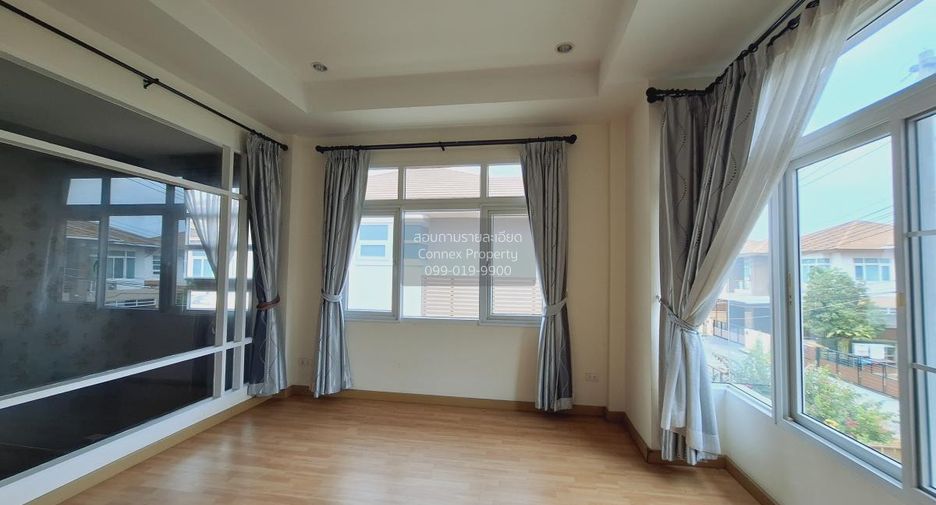 For sale 3 bedrooms house in Si Racha, Chonburi