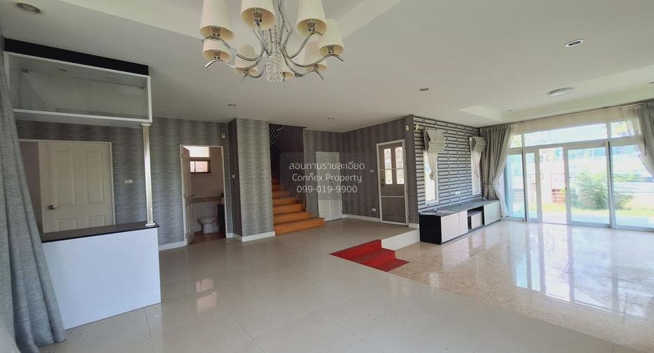 For sale 3 bedrooms house in Si Racha, Chonburi
