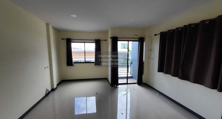 For sale 2 bedrooms townhouse in Nikhom Phatthana, Rayong