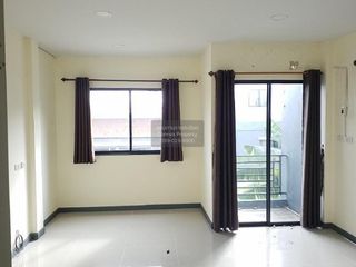 For sale 2 bedrooms townhouse in Nikhom Phatthana, Rayong