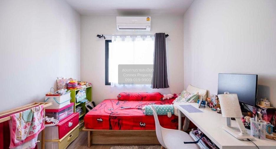 Casa adosada en venta de 4 habitaciones en Phra Samut Chedi, Samut Prakan