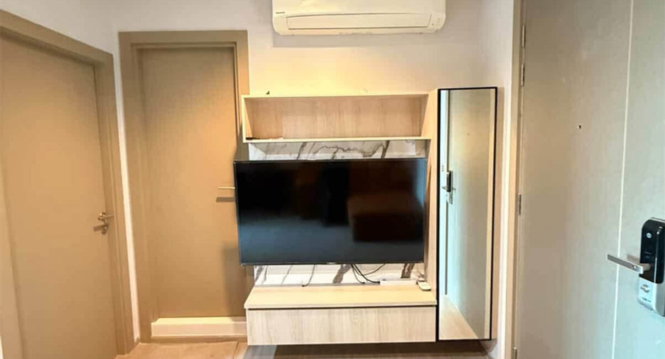 For sale 1 bed condo in Huai Khwang, Bangkok