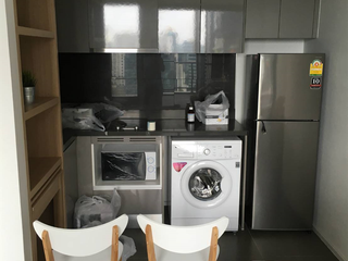 À vendre 1 chambre condo à Chatuchak, Bangkok