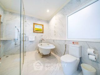 Villa en venta de 4 habitaciones en Bang Lamung, Chonburi