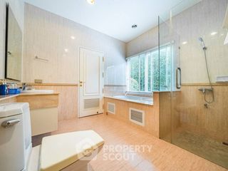 Villa en venta de 4 habitaciones en Bang Lamung, Chonburi