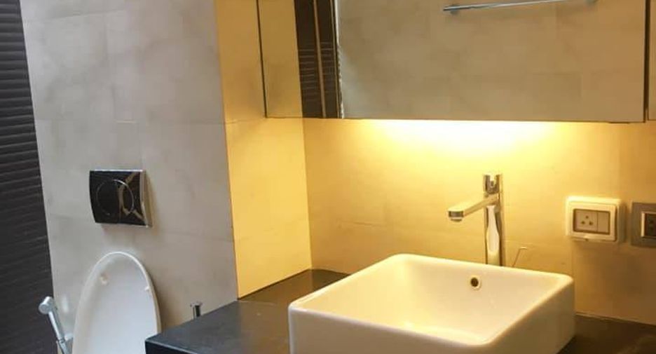 Condo en alquiler de 1 habitaciones en Sathon, Bangkok