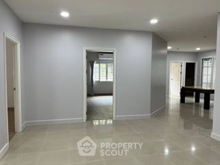 Apartment zur Miete mit 2 Zimmer in Pathum Wan, Bangkok