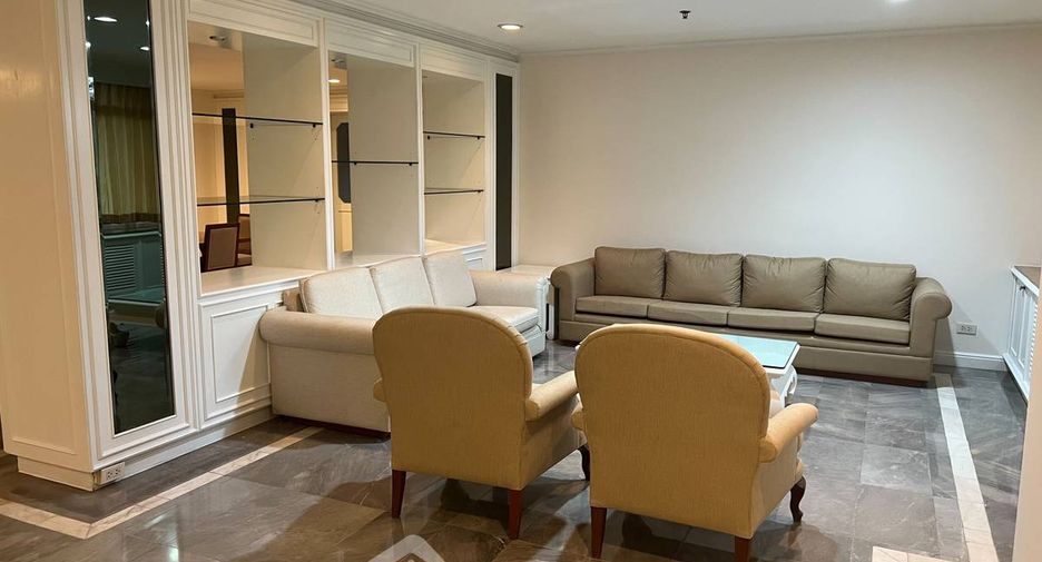 À louer 4 chambres appartement à Watthana, Bangkok