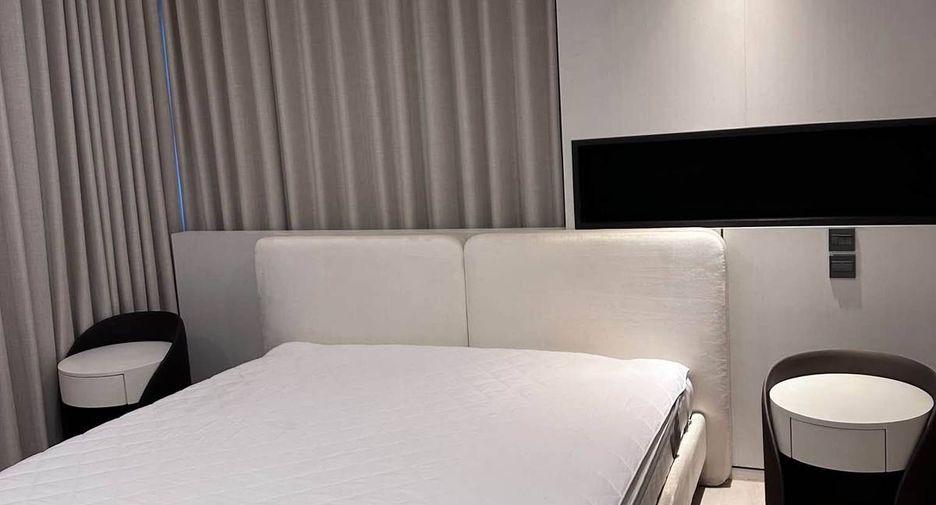 Condo en alquiler de 3 habitaciones en Khlong Toei, Bangkok