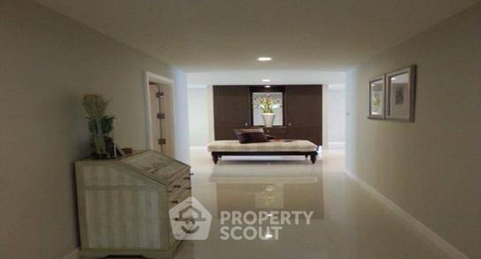For rent 3 ベッドルーム apartment in Watthana, Bangkok
