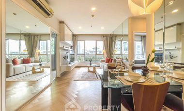 À louer 2 chambres condo à Khlong San, Bangkok