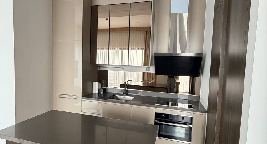 For rent 2 bedrooms condo in Watthana, Bangkok