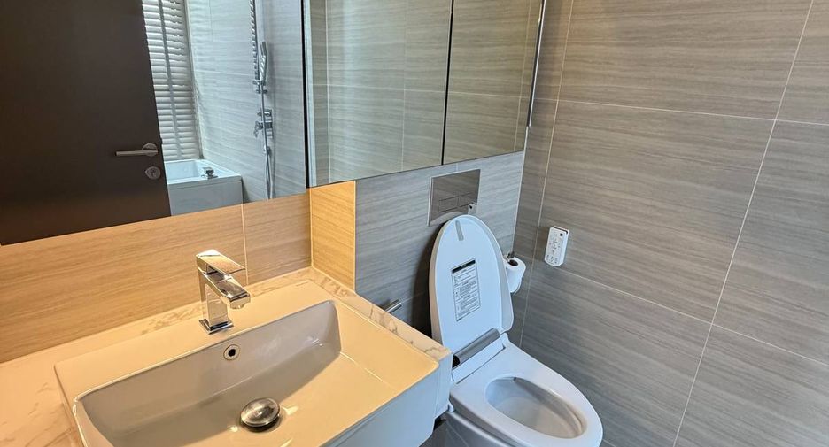 For rent 2 bedrooms condo in Watthana, Bangkok