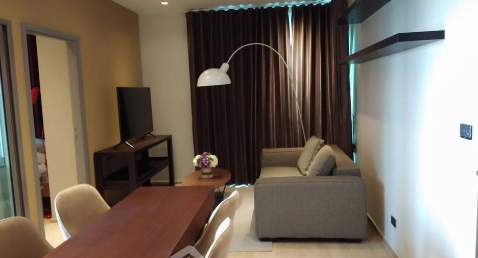 For rent 2 bedrooms condo in Thon Buri, Bangkok