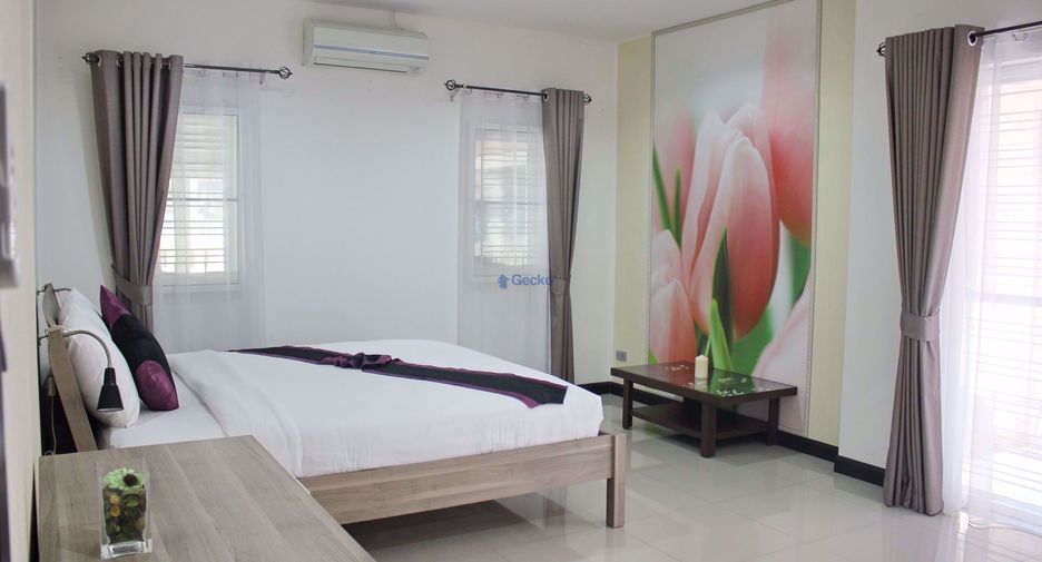 Casa en alquiler y en venta de 4 habitaciones en Bang Lamung, Chonburi
