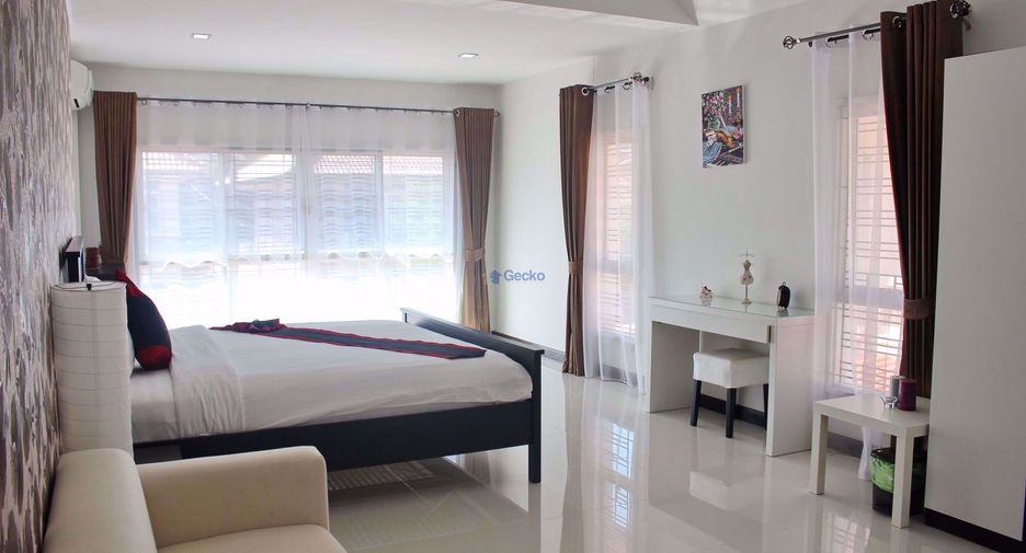 Casa en alquiler y en venta de 4 habitaciones en Bang Lamung, Chonburi