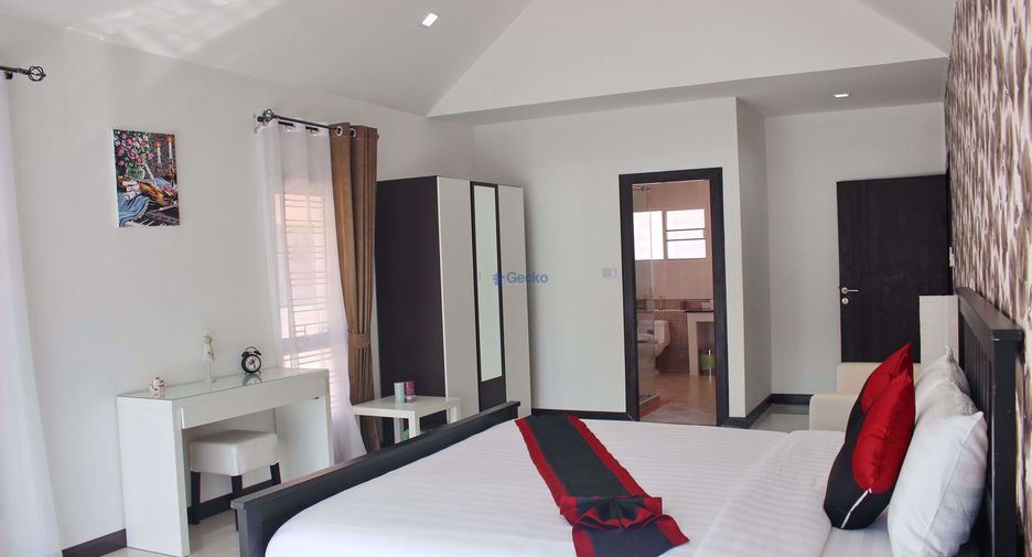 Casa en alquiler y en venta de 4 habitaciones en Bang Lamung, Chonburi