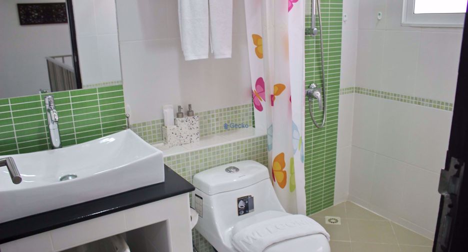 Casa en alquiler y en venta de 4 habitaciones en Bang Lamung, Chonburi