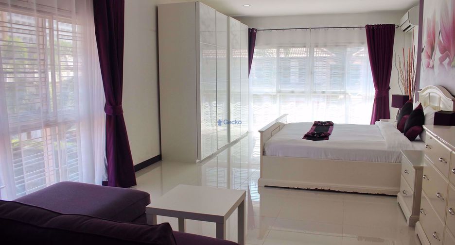 Casa en alquiler y en venta de 4 habitaciones en Bang Lamung, Chonburi