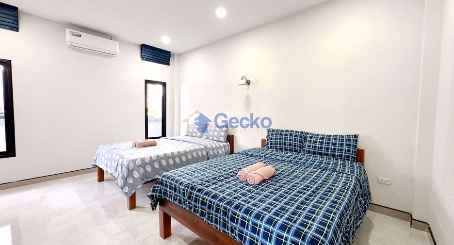 Casa en alquiler de 3 habitaciones en Bang Lamung, Chonburi