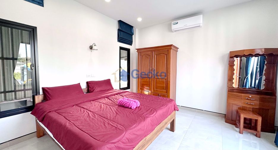 Casa en alquiler de 3 habitaciones en Bang Lamung, Chonburi