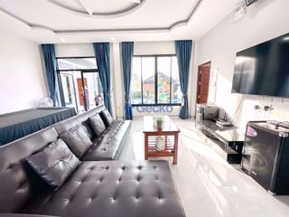 Casa en alquiler de 3 habitaciones en Bang Lamung, Chonburi
