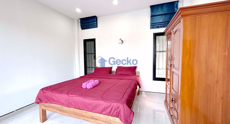 Casa en alquiler de 3 habitaciones en Bang Lamung, Chonburi