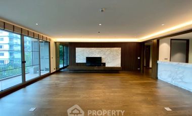 Condo en alquiler de 3 habitaciones en Yan Nawa, Bangkok