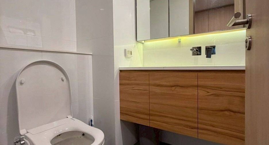 Condo en alquiler de 1 habitaciones en Khan Na Yao, Bangkok