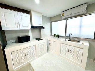 For rent 2 ベッドルーム condo in Huai Khwang, Bangkok