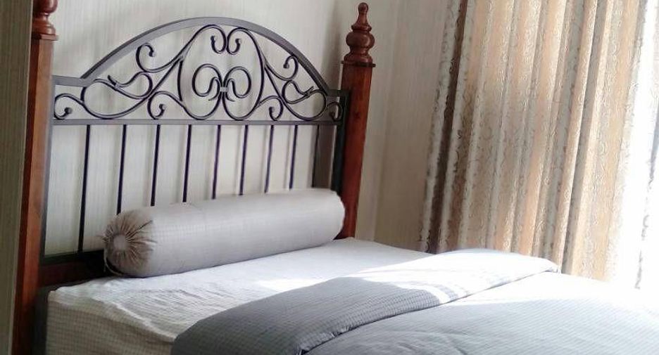 Wohnung zur Miete mit 2 Zimmer in Pathum Wan, Bangkok