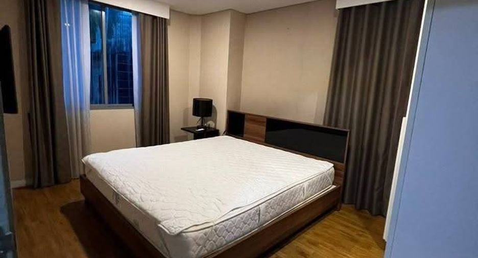 Condo en alquiler de 2 habitaciones en Yan Nawa, Bangkok