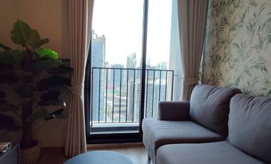 For rent 2 bedrooms condo in Huai Khwang, Bangkok