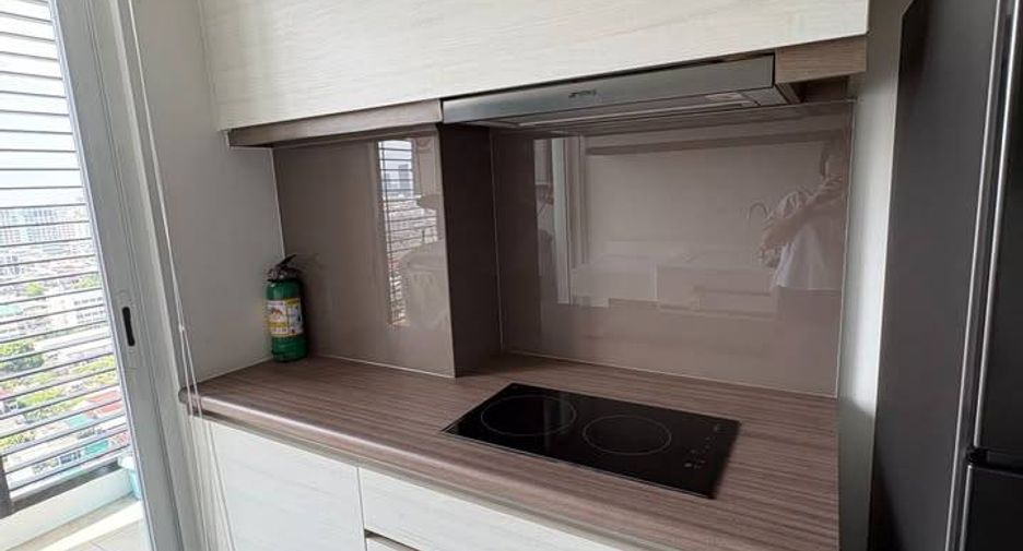 For rent 1 Beds condo in Thon Buri, Bangkok