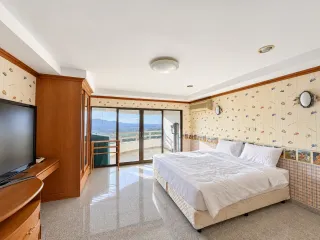 For sale 2 bedrooms condo in Cha Am, Phetchaburi