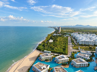For sale 2 bedrooms condo in Cha Am, Phetchaburi