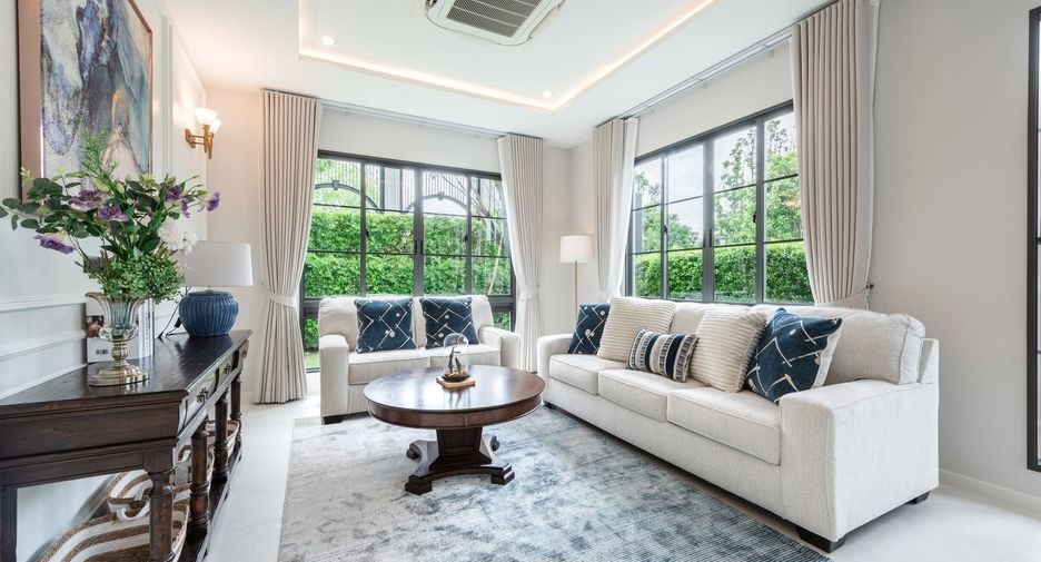 Casa en alquiler de 5 habitaciones en Bang Phli, Samut Prakan