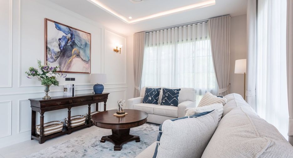 Casa en alquiler de 5 habitaciones en Bang Phli, Samut Prakan
