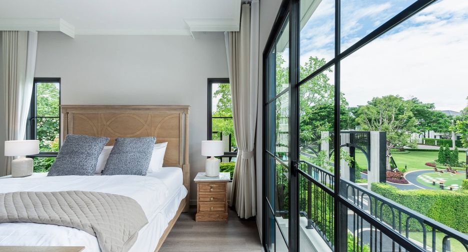 Casa en alquiler de 5 habitaciones en Bang Phli, Samut Prakan