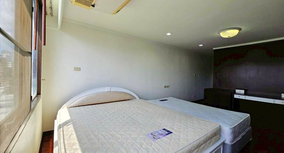 Wohnung zur Miete mit 3 Zimmer in Khlong Toei, Bangkok
