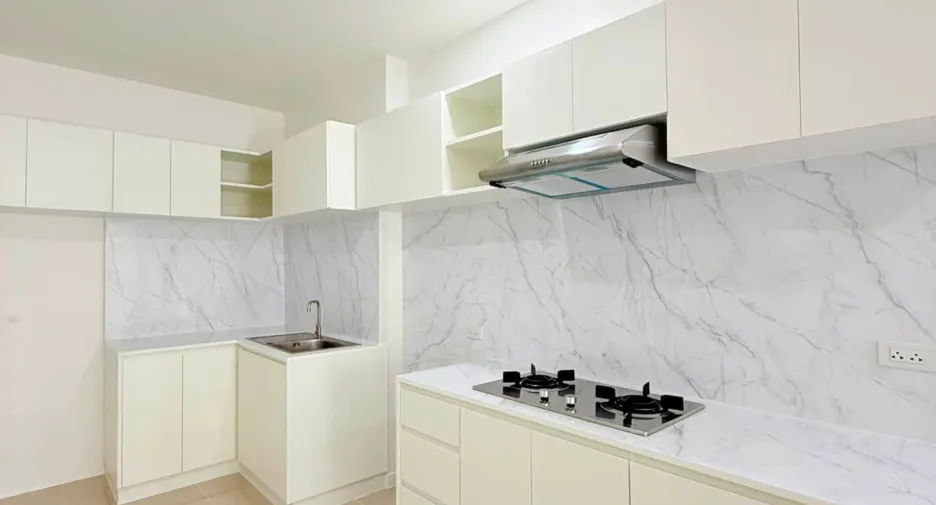 For sale 2 bedrooms townhouse in Bang Lamung, Chonburi