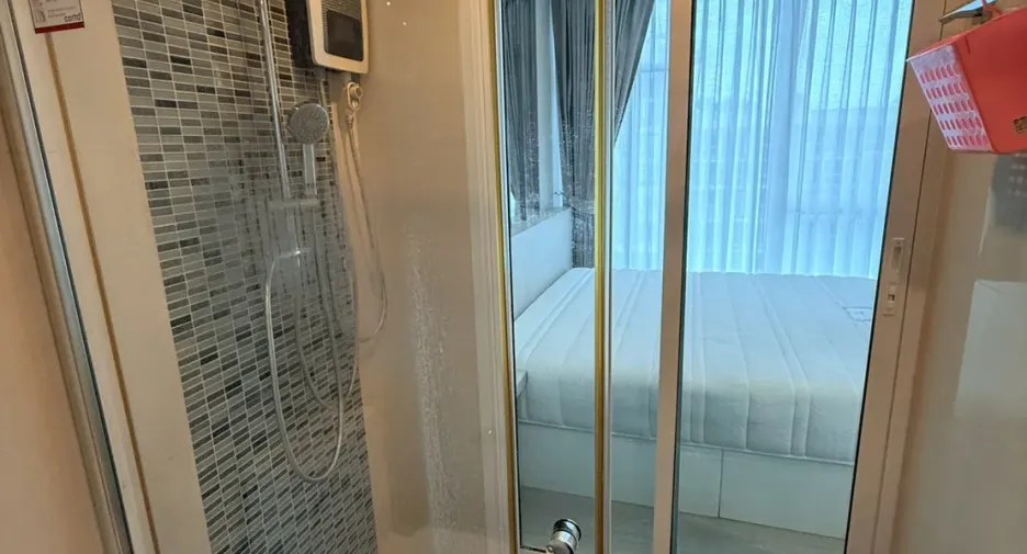 For rent 2 bedrooms condo in Bang Na, Bangkok