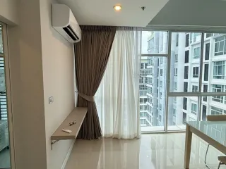 À louer 2 chambres condo à Bang Na, Bangkok