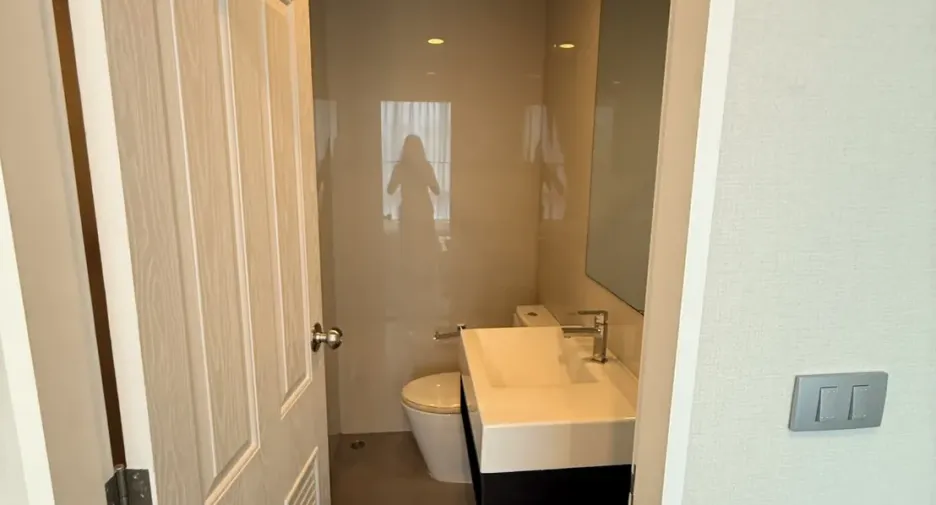 For rent 2 bedrooms condo in Bang Na, Bangkok