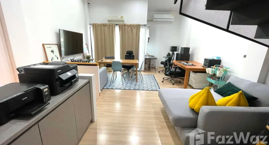 Reihenhaus zum Kauf und zur Miete mit 3 Zimmer in Pak Kret, Nonthaburi